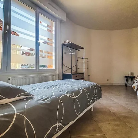 2 Bedroom Stunning In Bourbourg